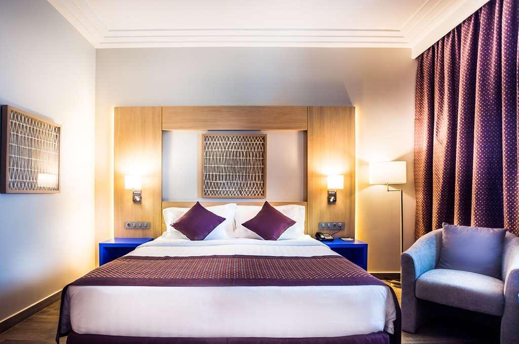 Golden Tulip Le Diplomate Hotel โกโตนู ห้อง รูปภาพ