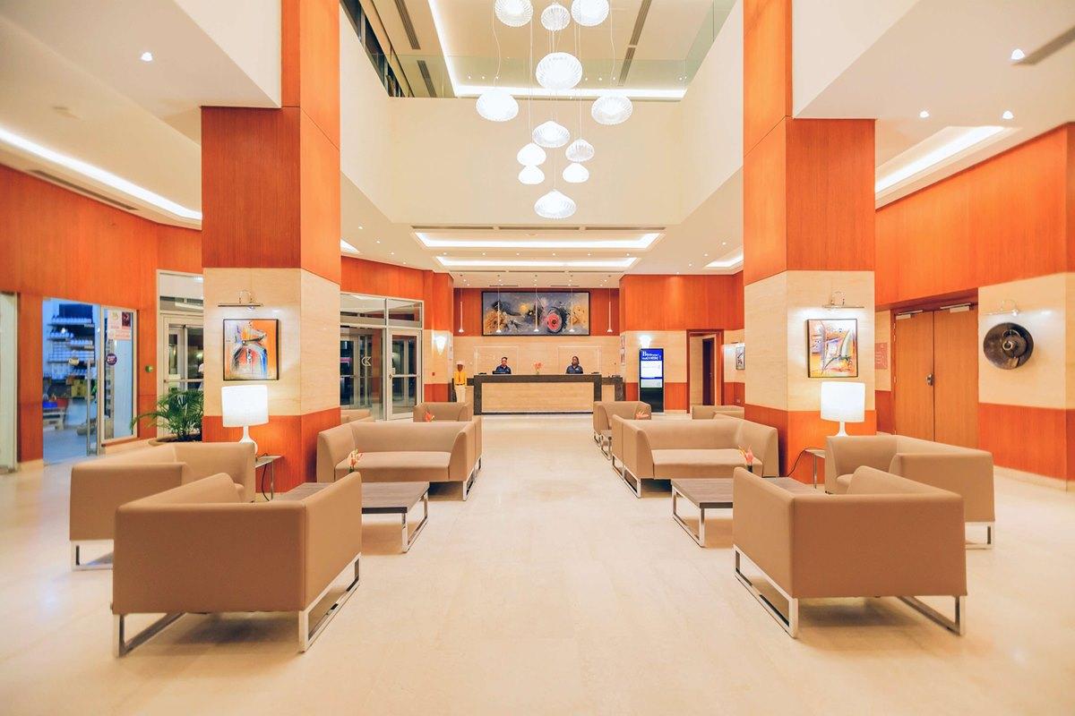 Golden Tulip Le Diplomate Hotel โกโตนู ภายนอก รูปภาพ