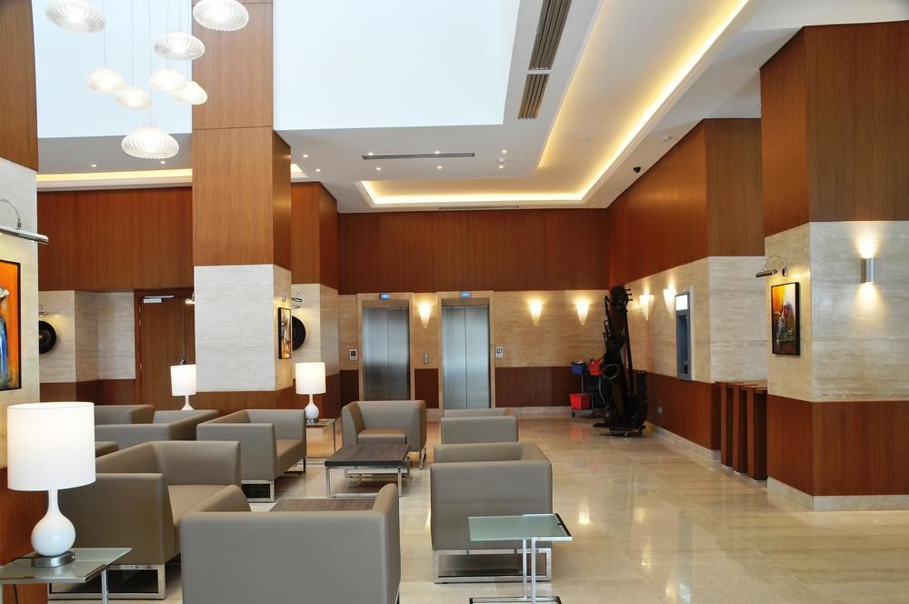 Golden Tulip Le Diplomate Hotel โกโตนู ภายนอก รูปภาพ