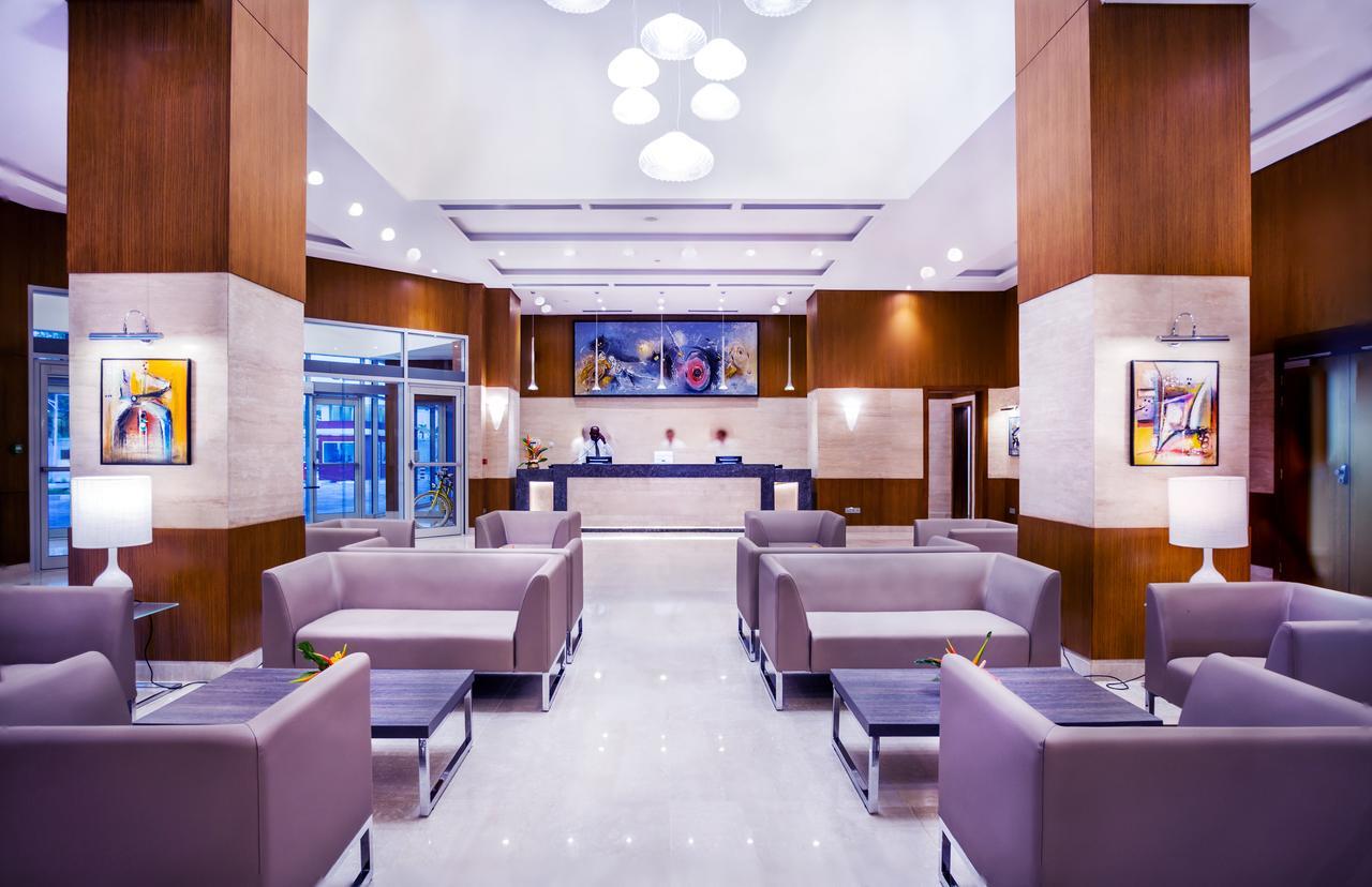 Golden Tulip Le Diplomate Hotel โกโตนู ภายนอก รูปภาพ